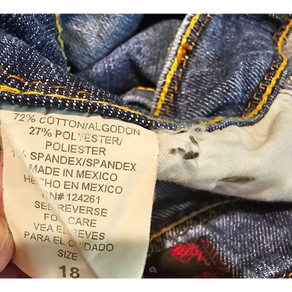 Fragile Blue Jeans Women’s Size 18 Medium Wash Stretch Denim Straight Leg - Picture 13 of 14